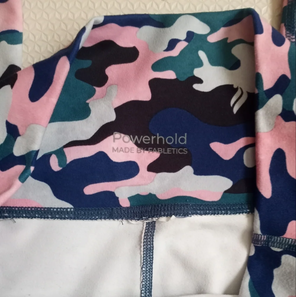 Powerhold Fabletics High rise Camo Legging size S - Picture 7 of 10